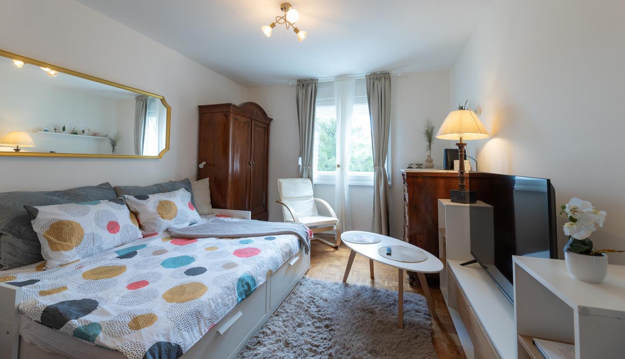 Studio Apartman Providenca Split Exterior photo